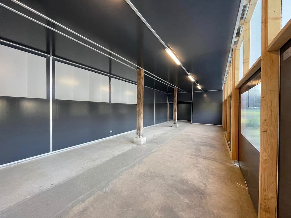 entree hangar toile et bois