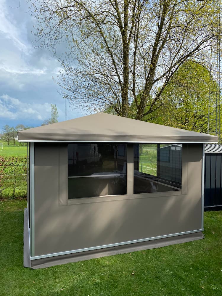 tonnelle sur mesure fermee