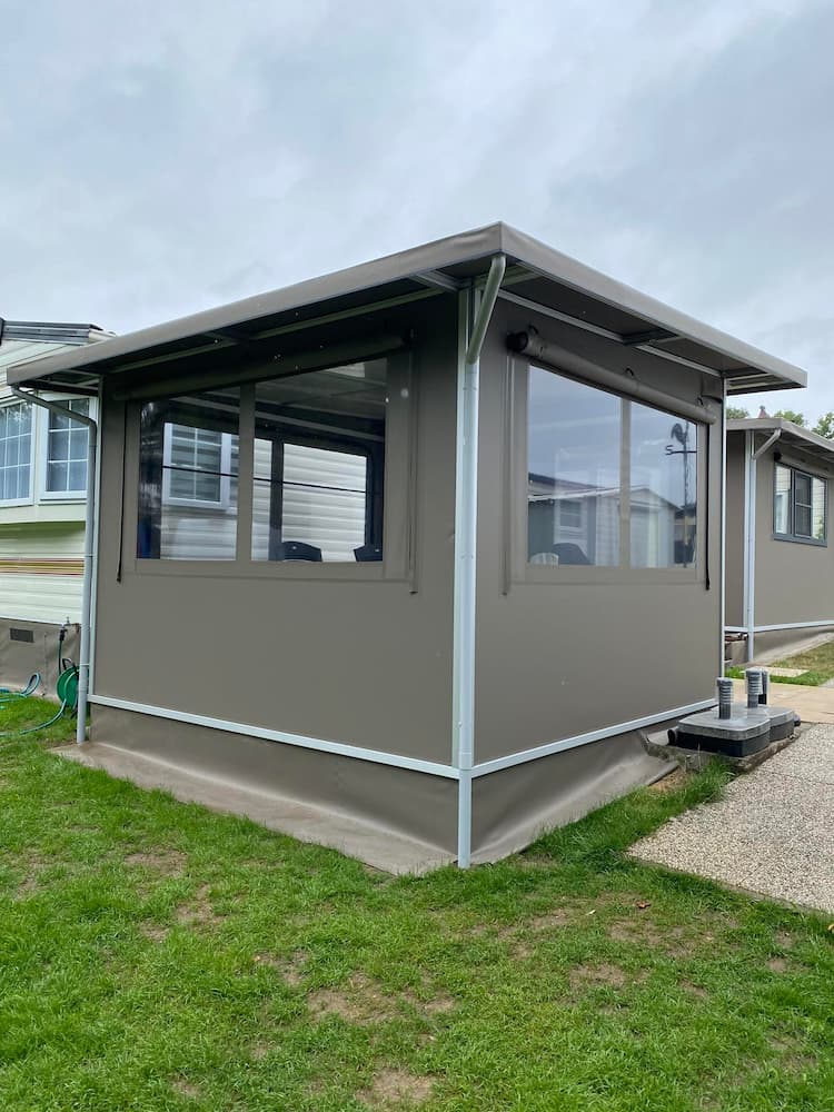 tonnelle sur mesure taupe