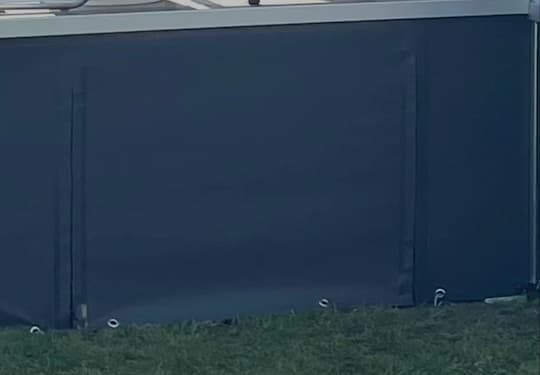 tirettes de jupe de caravane